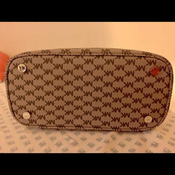 Michael Kors bag - Picture 5 of 6